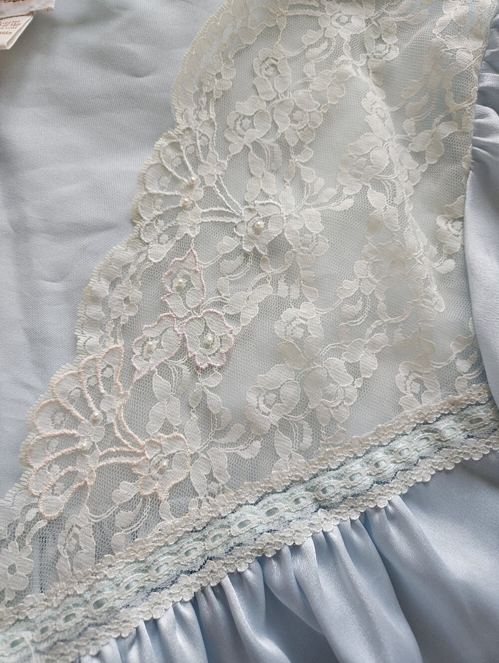 Vintage Barbizon Satiny Robe - Picture 5 of 9